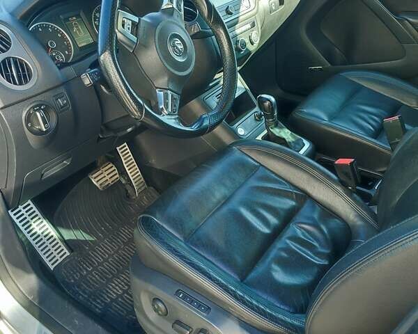 Серый Фольксваген Тигуан, объемом двигателя 1.98 л и пробегом 224 тыс. км за 11400 $, фото 10 на Automoto.ua