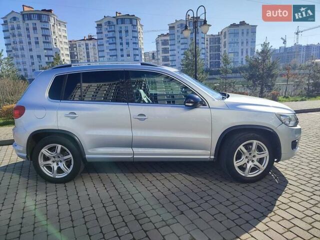 Серый Фольксваген Тигуан, объемом двигателя 1.98 л и пробегом 224 тыс. км за 11400 $, фото 1 на Automoto.ua