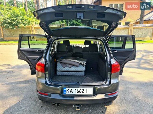 Сірий Фольксваген Тігуан, об'ємом двигуна 1.98 л та пробігом 139 тис. км за 12400 $, фото 18 на Automoto.ua