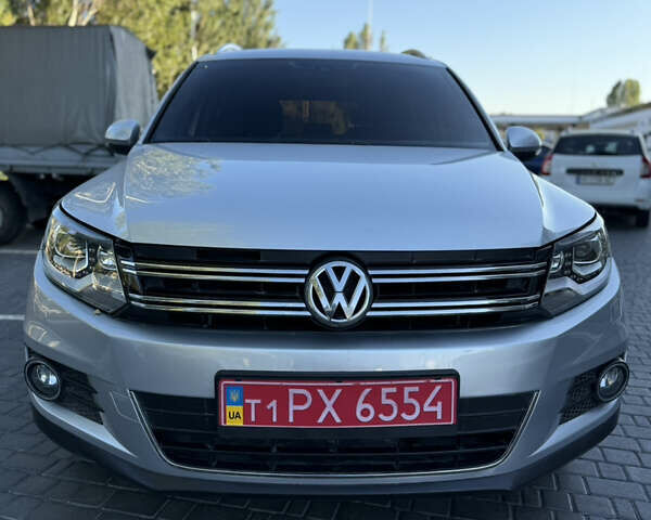 Сірий Фольксваген Тігуан, об'ємом двигуна 2 л та пробігом 74 тис. км за 16500 $, фото 22 на Automoto.ua