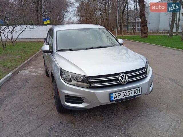 Серый Фольксваген Тигуан, объемом двигателя 1.98 л и пробегом 182 тыс. км за 14500 $, фото 8 на Automoto.ua