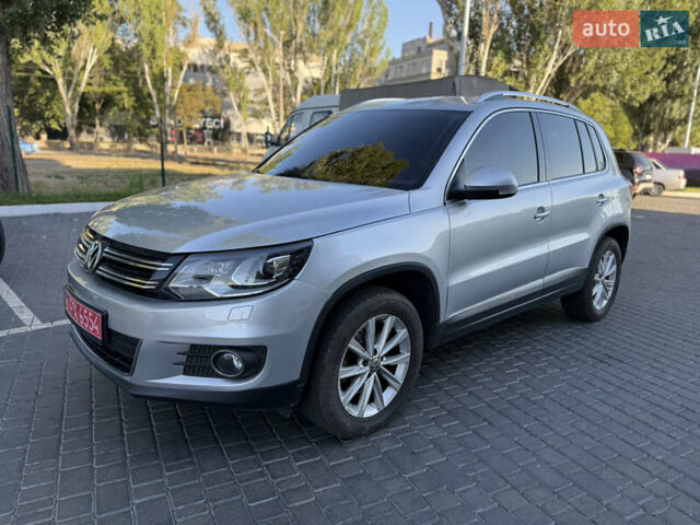 Сірий Фольксваген Тігуан, об'ємом двигуна 2 л та пробігом 74 тис. км за 16500 $, фото 5 на Automoto.ua