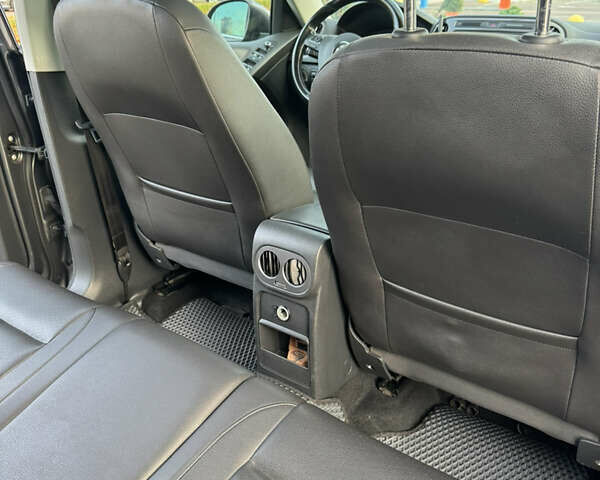 Серый Фольксваген Тигуан, объемом двигателя 1.98 л и пробегом 114 тыс. км за 14800 $, фото 39 на Automoto.ua