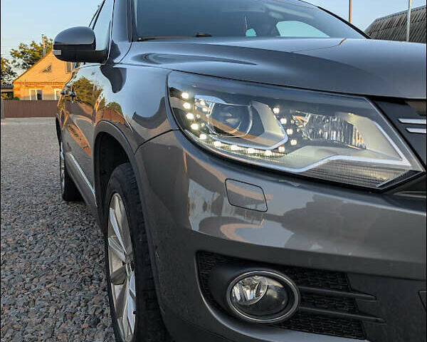 Серый Фольксваген Тигуан, объемом двигателя 1.97 л и пробегом 120 тыс. км за 22000 $, фото 12 на Automoto.ua