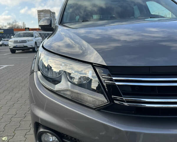 Серый Фольксваген Тигуан, объемом двигателя 1.98 л и пробегом 114 тыс. км за 14800 $, фото 10 на Automoto.ua