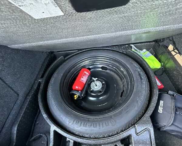 Серый Фольксваген Тигуан, объемом двигателя 1.98 л и пробегом 149 тыс. км за 13000 $, фото 7 на Automoto.ua