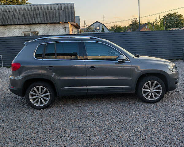 Серый Фольксваген Тигуан, объемом двигателя 1.97 л и пробегом 120 тыс. км за 22000 $, фото 14 на Automoto.ua