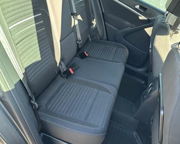 Сірий Фольксваген Тігуан, об'ємом двигуна 1.97 л та пробігом 135 тис. км за 13700 $, фото 17 на Automoto.ua