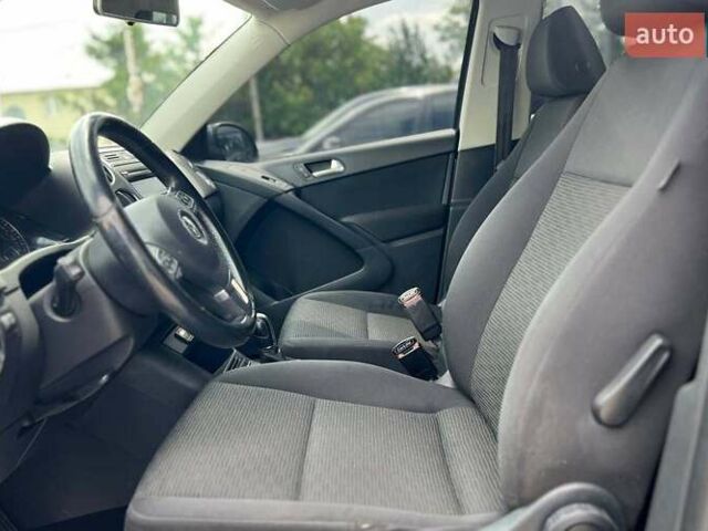 Серый Фольксваген Тигуан, объемом двигателя 1.98 л и пробегом 255 тыс. км за 13000 $, фото 5 на Automoto.ua