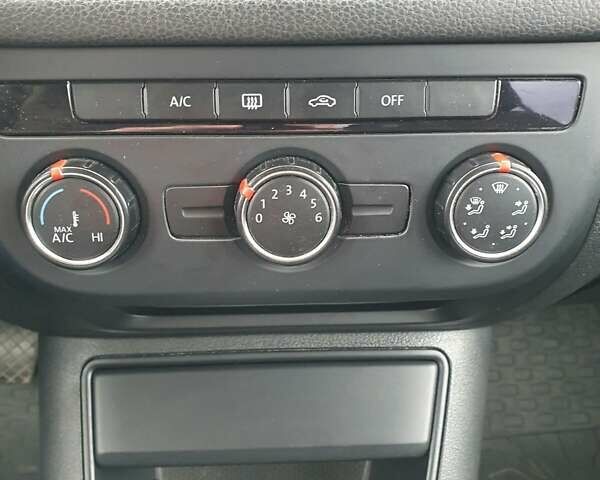 Сірий Фольксваген Тігуан, об'ємом двигуна 1.98 л та пробігом 90 тис. км за 13500 $, фото 24 на Automoto.ua