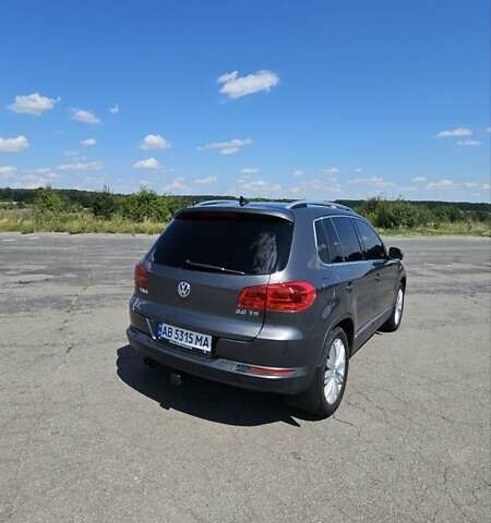 Серый Фольксваген Тигуан, объемом двигателя 1.98 л и пробегом 193 тыс. км за 14500 $, фото 1 на Automoto.ua