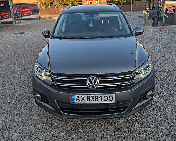 Серый Фольксваген Тигуан, объемом двигателя 1.97 л и пробегом 120 тыс. км за 22000 $, фото 1 на Automoto.ua