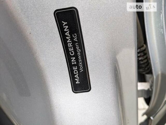 Сірий Фольксваген Тігуан, об'ємом двигуна 2 л та пробігом 134 тис. км за 18300 $, фото 40 на Automoto.ua
