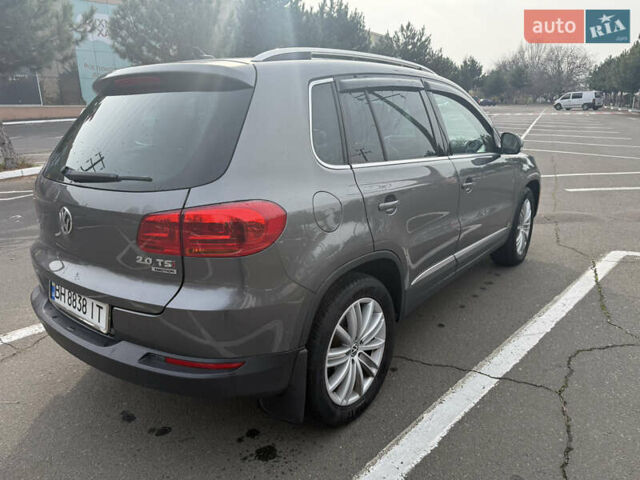 Сірий Фольксваген Тігуан, об'ємом двигуна 1.98 л та пробігом 180 тис. км за 11500 $, фото 3 на Automoto.ua