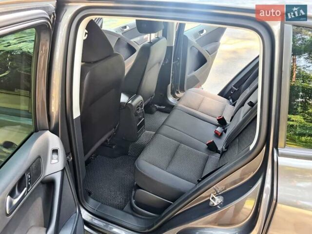 Сірий Фольксваген Тігуан, об'ємом двигуна 1.98 л та пробігом 139 тис. км за 12400 $, фото 17 на Automoto.ua