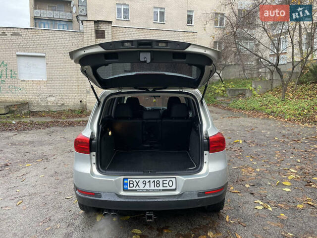 Сірий Фольксваген Тігуан, об'ємом двигуна 1.98 л та пробігом 217 тис. км за 12000 $, фото 18 на Automoto.ua