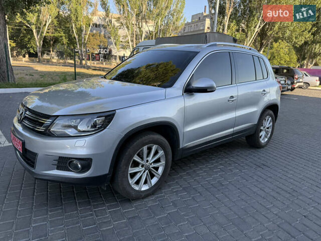 Сірий Фольксваген Тігуан, об'ємом двигуна 2 л та пробігом 74 тис. км за 16500 $, фото 7 на Automoto.ua