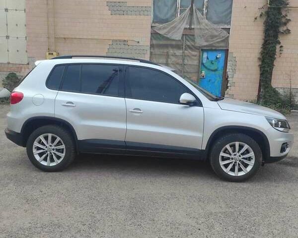 Сірий Фольксваген Тігуан, об'ємом двигуна 1.98 л та пробігом 148 тис. км за 14200 $, фото 1 на Automoto.ua