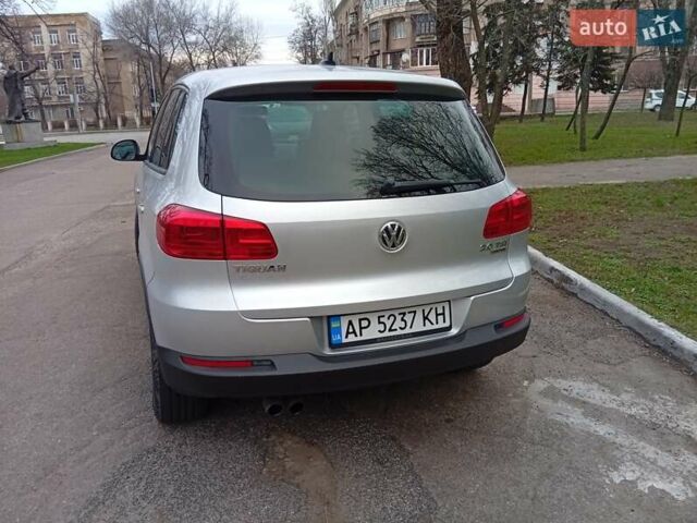 Серый Фольксваген Тигуан, объемом двигателя 1.98 л и пробегом 182 тыс. км за 14500 $, фото 4 на Automoto.ua