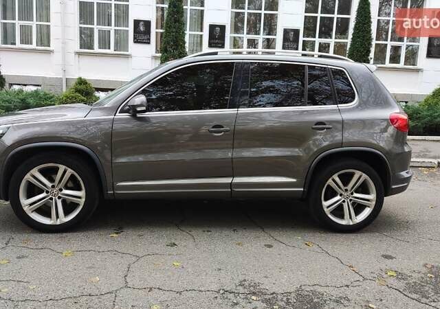Серый Фольксваген Тигуан, объемом двигателя 1.98 л и пробегом 106 тыс. км за 15800 $, фото 6 на Automoto.ua
