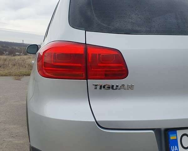 Сірий Фольксваген Тігуан, об'ємом двигуна 1.98 л та пробігом 90 тис. км за 13500 $, фото 12 на Automoto.ua