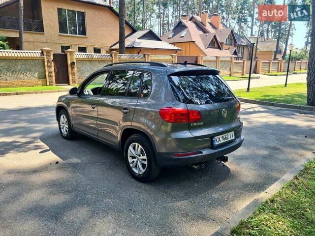 Сірий Фольксваген Тігуан, об'ємом двигуна 1.98 л та пробігом 139 тис. км за 12400 $, фото 6 на Automoto.ua