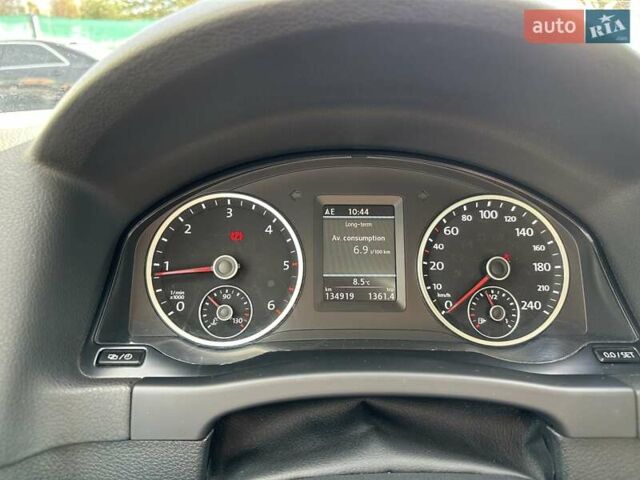Сірий Фольксваген Тігуан, об'ємом двигуна 1.97 л та пробігом 135 тис. км за 13700 $, фото 37 на Automoto.ua
