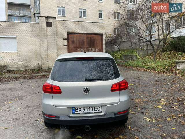 Сірий Фольксваген Тігуан, об'ємом двигуна 1.98 л та пробігом 217 тис. км за 12000 $, фото 3 на Automoto.ua