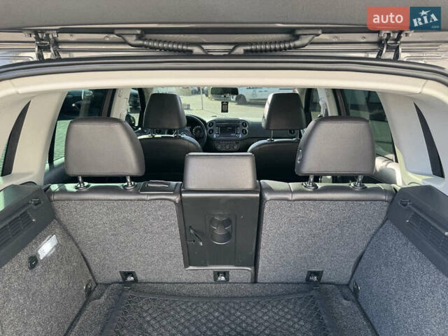 Серый Фольксваген Тигуан, объемом двигателя 2.14 л и пробегом 184 тыс. км за 16599 $, фото 12 на Automoto.ua