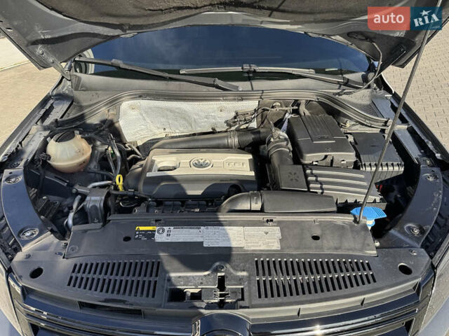 Серый Фольксваген Тигуан, объемом двигателя 2.14 л и пробегом 184 тыс. км за 16599 $, фото 7 на Automoto.ua