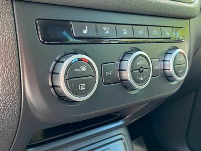 Сірий Фольксваген Тігуан, об'ємом двигуна 2 л та пробігом 166 тис. км за 13900 $, фото 10 на Automoto.ua