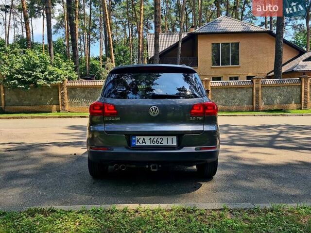 Сірий Фольксваген Тігуан, об'ємом двигуна 1.98 л та пробігом 139 тис. км за 12400 $, фото 5 на Automoto.ua