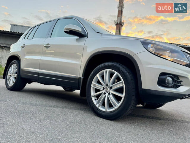Серый Фольксваген Тигуан, объемом двигателя 1.98 л и пробегом 250 тыс. км за 9900 $, фото 10 на Automoto.ua