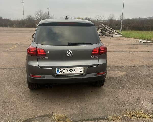 Сірий Фольксваген Тігуан, об'ємом двигуна 1.98 л та пробігом 214 тис. км за 11700 $, фото 7 на Automoto.ua