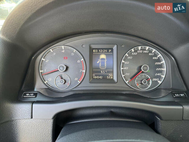 Серый Фольксваген Тигуан, объемом двигателя 2.14 л и пробегом 184 тыс. км за 16599 $, фото 8 на Automoto.ua