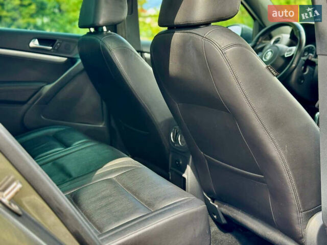 Сірий Фольксваген Тігуан, об'ємом двигуна 1.98 л та пробігом 248 тис. км за 12000 $, фото 10 на Automoto.ua