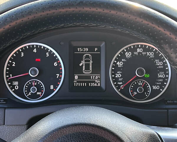 Сірий Фольксваген Тігуан, об'ємом двигуна 1.98 л та пробігом 171 тис. км за 14300 $, фото 12 на Automoto.ua