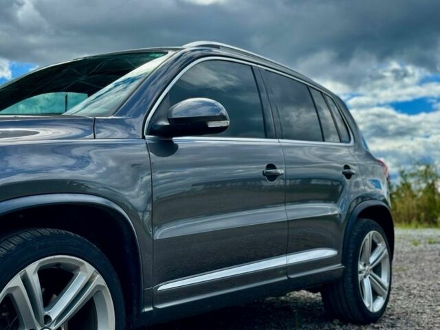 Серый Фольксваген Тигуан, объемом двигателя 2 л и пробегом 245 тыс. км за 12550 $, фото 6 на Automoto.ua