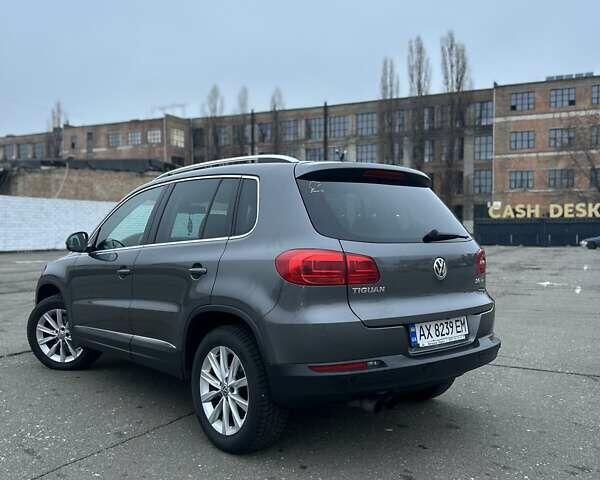 Серый Фольксваген Тигуан, объемом двигателя 1.97 л и пробегом 144 тыс. км за 16000 $, фото 5 на Automoto.ua