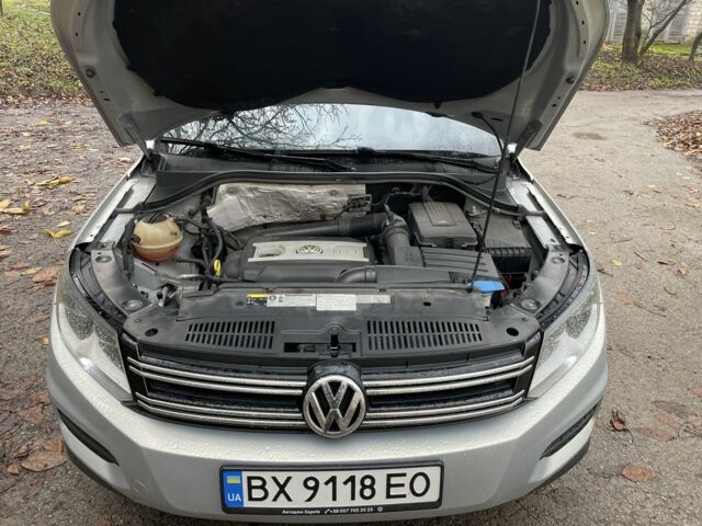Сірий Фольксваген Тігуан, об'ємом двигуна 2 л та пробігом 217 тис. км за 12000 $, фото 2 на Automoto.ua