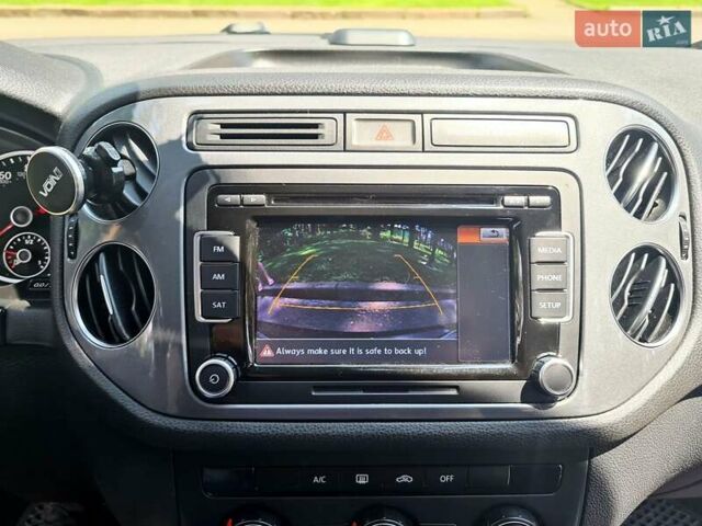 Сірий Фольксваген Тігуан, об'ємом двигуна 1.98 л та пробігом 139 тис. км за 12400 $, фото 13 на Automoto.ua