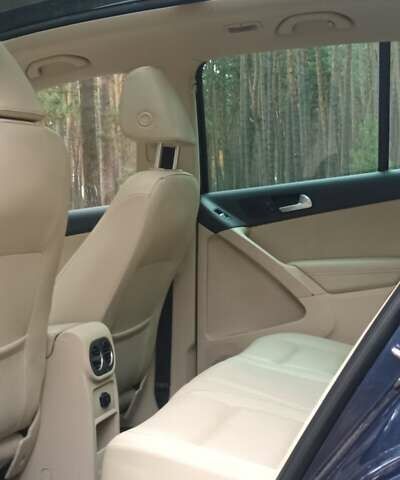 Сірий Фольксваген Тігуан, об'ємом двигуна 1.98 л та пробігом 116 тис. км за 14600 $, фото 8 на Automoto.ua