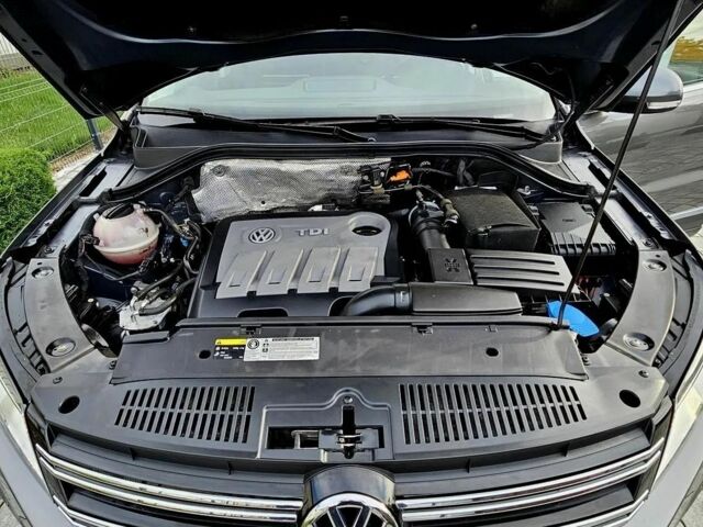 Сірий Фольксваген Тігуан, об'ємом двигуна 2 л та пробігом 180 тис. км за 8000 $, фото 21 на Automoto.ua