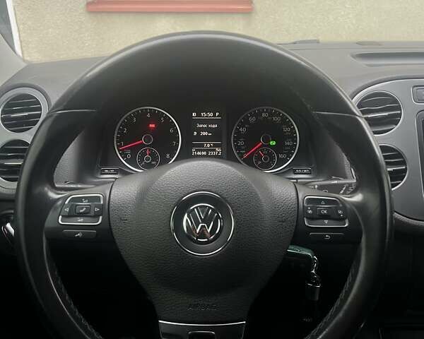 Сірий Фольксваген Тігуан, об'ємом двигуна 1.98 л та пробігом 214 тис. км за 11700 $, фото 9 на Automoto.ua