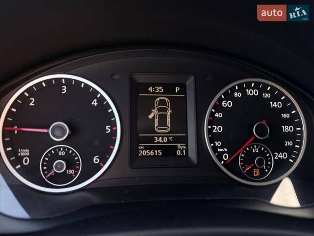 Сірий Фольксваген Тігуан, об'ємом двигуна 1.97 л та пробігом 204 тис. км за 15700 $, фото 10 на Automoto.ua