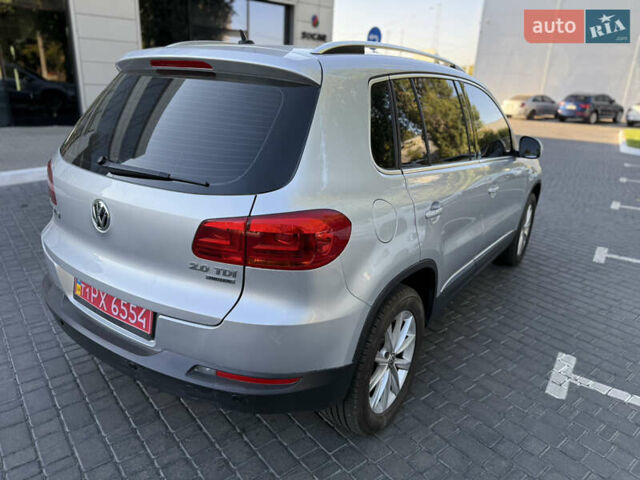 Сірий Фольксваген Тігуан, об'ємом двигуна 2 л та пробігом 74 тис. км за 16500 $, фото 17 на Automoto.ua