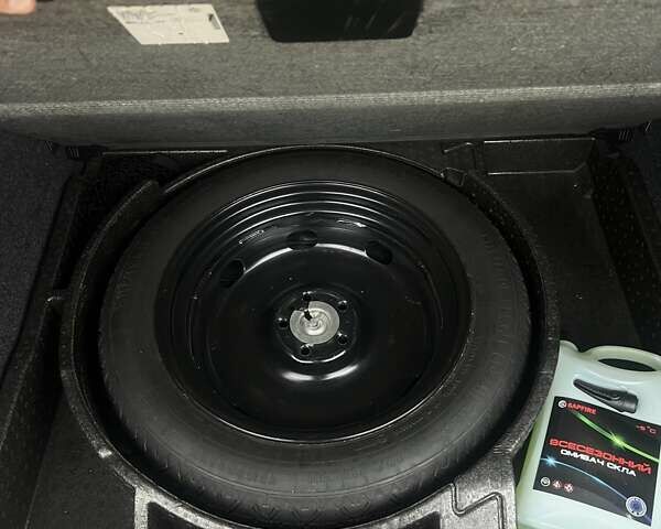 Сірий Фольксваген Тігуан, об'ємом двигуна 1.98 л та пробігом 214 тис. км за 11700 $, фото 14 на Automoto.ua