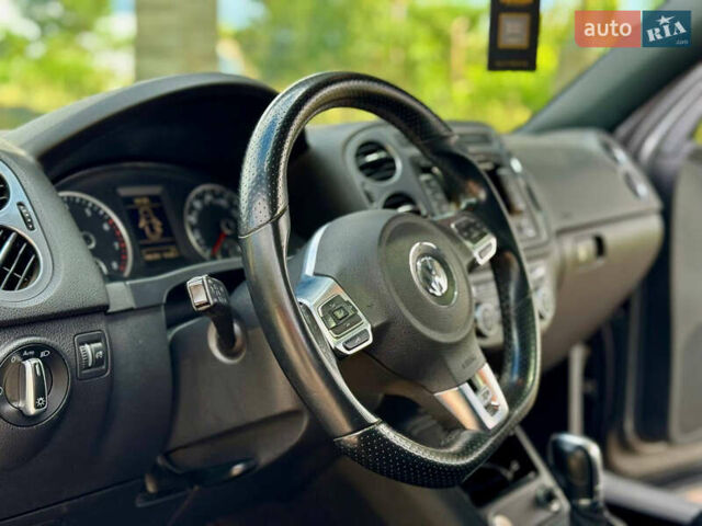 Сірий Фольксваген Тігуан, об'ємом двигуна 1.98 л та пробігом 248 тис. км за 12000 $, фото 14 на Automoto.ua