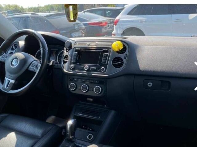 Сірий Фольксваген Тігуан, об'ємом двигуна 2 л та пробігом 166 тис. км за 13900 $, фото 11 на Automoto.ua