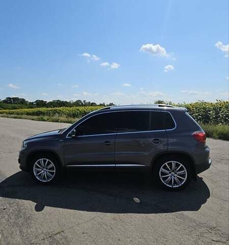 Серый Фольксваген Тигуан, объемом двигателя 1.98 л и пробегом 193 тыс. км за 14500 $, фото 3 на Automoto.ua